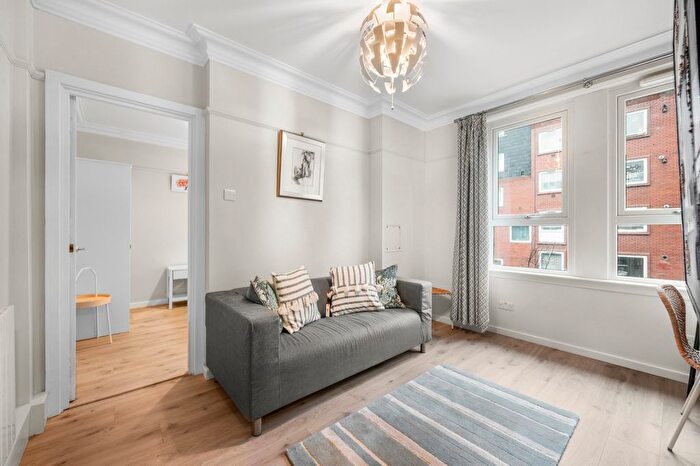 1 Bedroom Flat To Rent In Charing Cross Road, Covent Garden, WC2H
