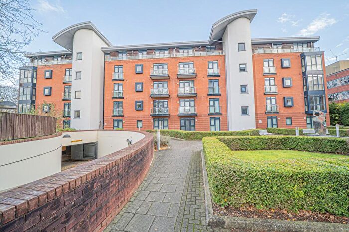 2 Bedroom Apartment For Sale In Union Road, Solihull, B91