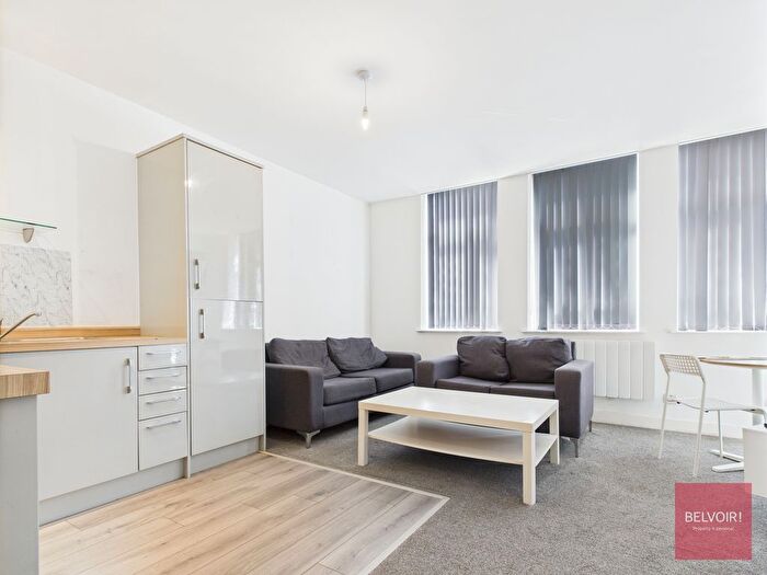 1 Bedroom Flat To Rent In College Street, City Centre, Swansea, SA1