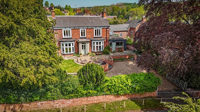 4 Bedroom Semi-Detached House For Sale In The Rise, Moores Hill, Burton-On-Trent, Staffordshire, DE13
