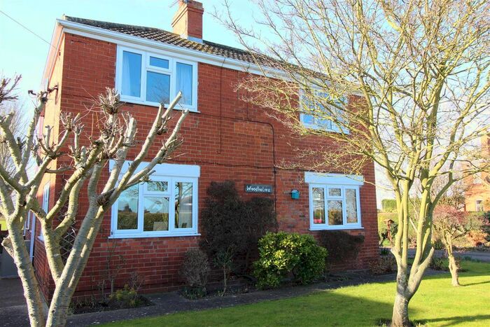 3 Bedroom Detached House For Sale In Lock Road, North Cotes, Grimsby, Lincs, DN36