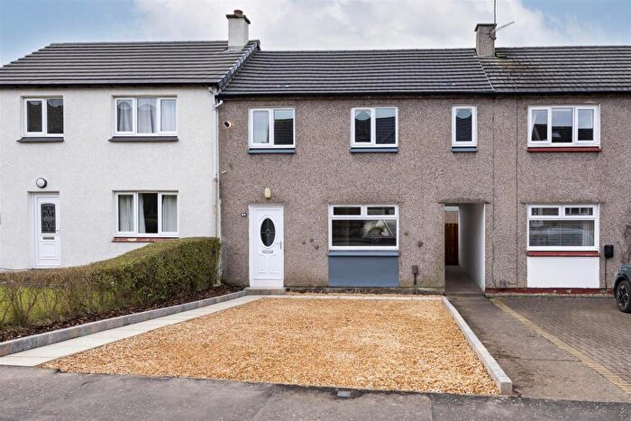 3 Bedroom Terraced House For Sale In Oak Drive, Lenzie, Glasgow, G66
