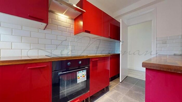 2 Bedroom Flat To Rent In Brampton Grove, Hendon, NW4