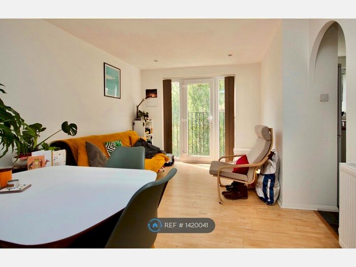 1 Bedroom Flat To Rent In Bream Close, London, N17