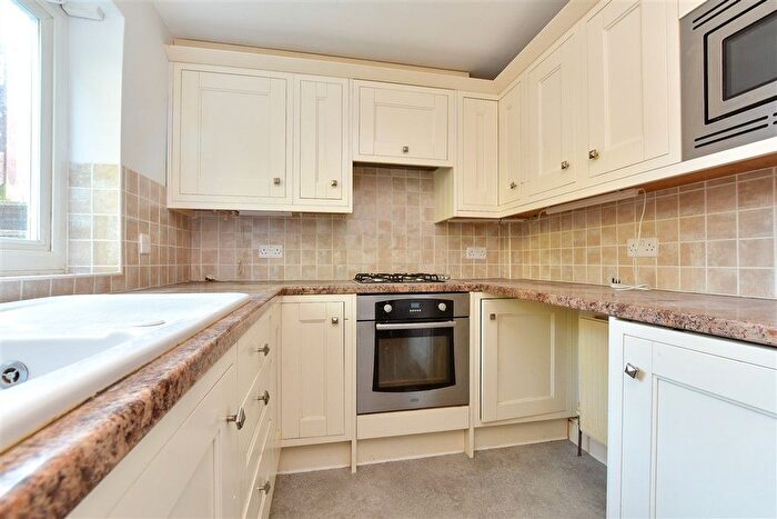 2 Bedroom Maisonette For Sale In Cavendish Road, Sutton, Surrey, SM2