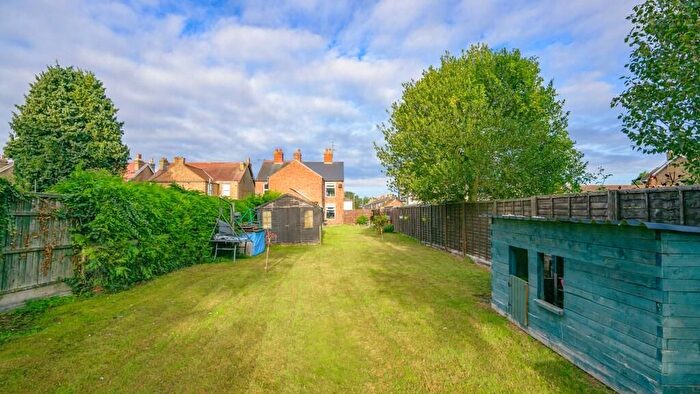 3 Bedroom Semi-detached House For Sale In New Road, Sutton Bridge, Spalding, Lincolnshire, PE12