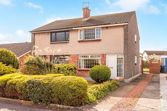 2 Bedroom Semi-detached House For Sale In Willow Dell, Bo'ness, EH51