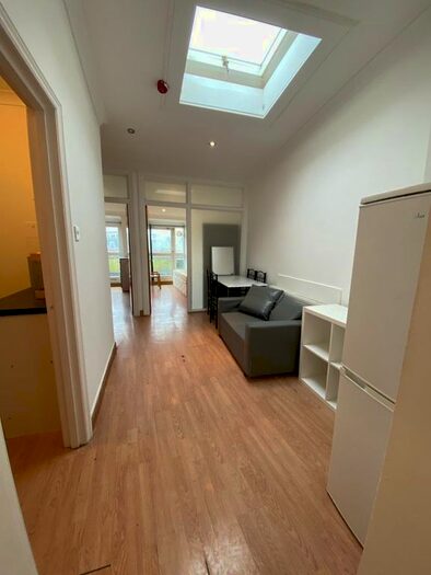 2 Bedroom Flat To Rent In Holloway Road, London, N7
