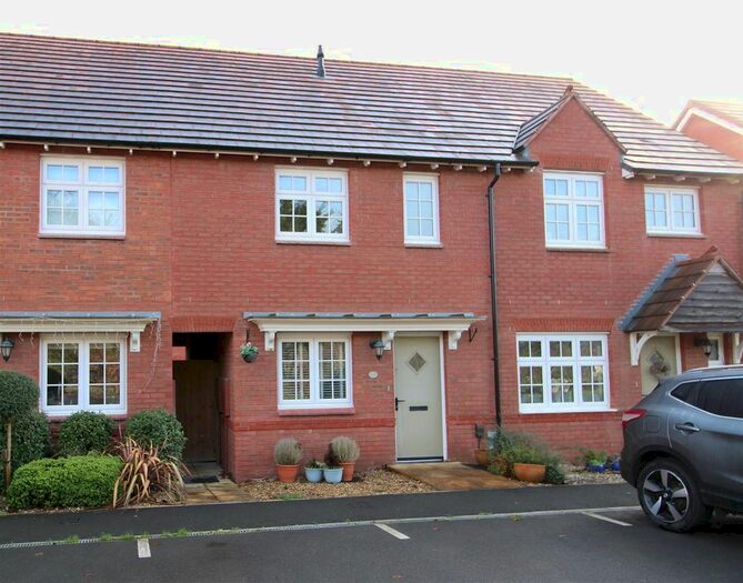 3 Bedroom Property To Rent In Goldfinch Close, Kingsteignton, Newton Abbot, TQ12