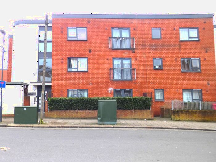 1 Bedroom Flat To Rent In Grant Road, Harrow, HA3