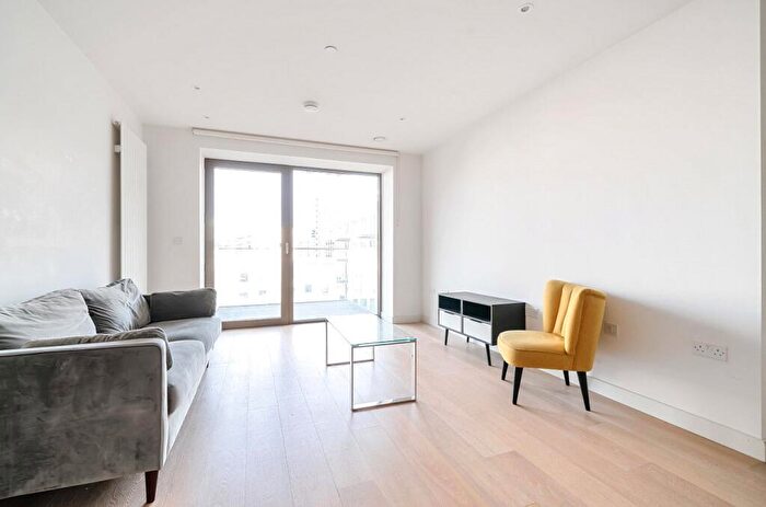 2 Bedroom Apartment To Rent In Clipper Street, London, E16