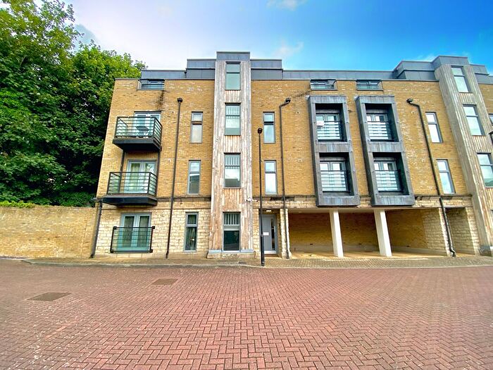 1 Bedroom Flat To Rent In Church Street, Maidstone, ME14
