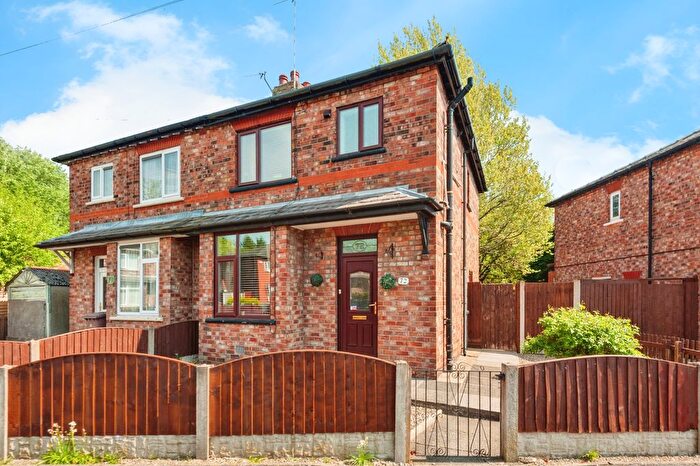 3 Bedroom Semi-Detached House For Sale In Manor Road, Haydock, WA11