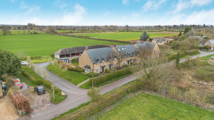 4 Bedroom Semi-Detached House For Sale In Priors Lane, Hinton Waldrist, SN7