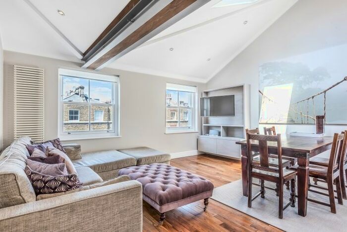 2 Bedroom Flat To Rent In Gloucester Place, London, W1U