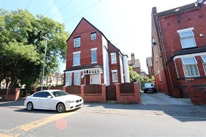 1 Bedroom Flat To Rent In Clarendon Road, Whalley Range, Manchester, M16