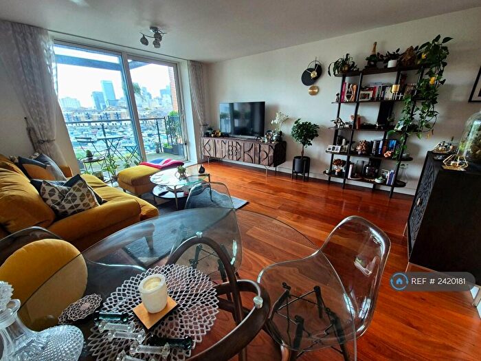 2 Bedroom Flat To Rent In Branch Road, London, E14