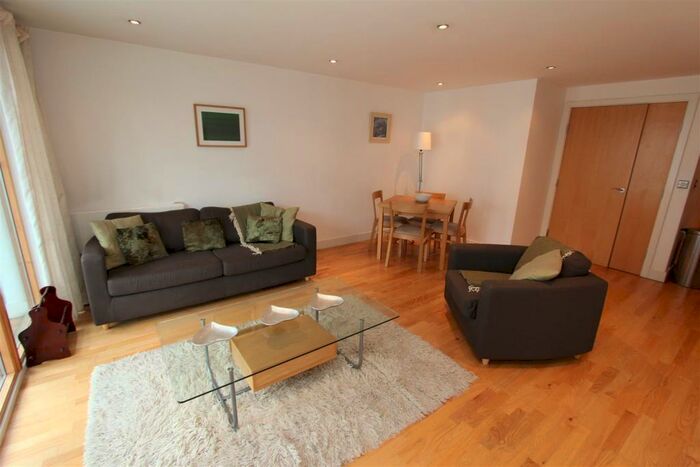 2 Bedroom Flat To Rent In Mackenzie House, Leeds Dock, LS10