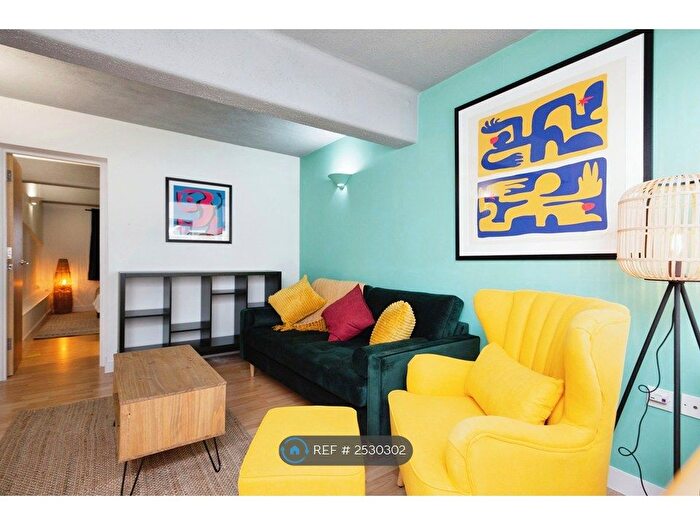 2 Bedroom Flat To Rent In The Sorting House, Manchester, M1