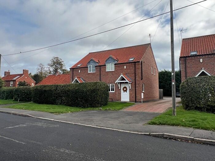 3 Bedroom Semi Detached House To Rent In West Street, Brant Broughton, LN5