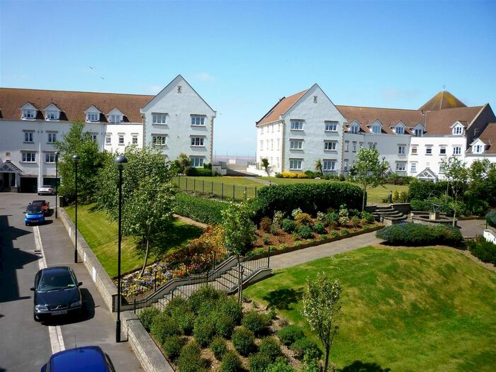 2 Bedroom Flat To Rent In Royal Sands, Weston-Super-Mare, BS23