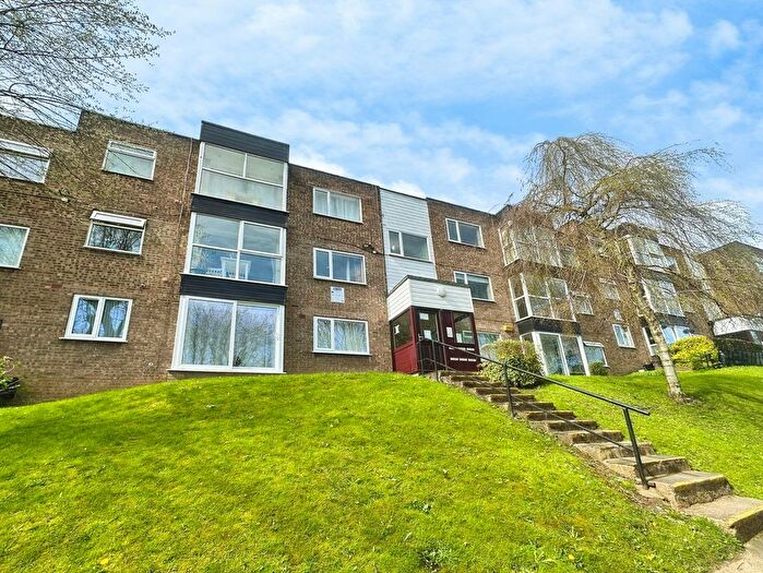 2 Bedroom Flat For Sale In Heywood Court, Middleton, M24