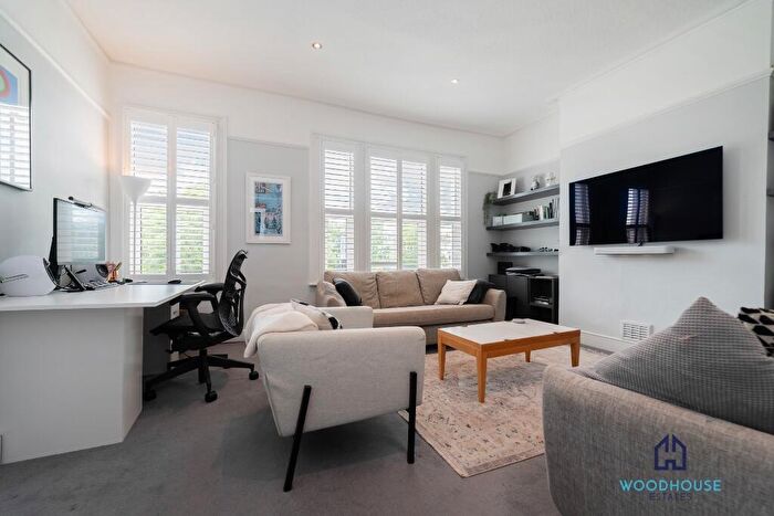 2 Bedroom Flat To Rent In Trinity Road, London, N22