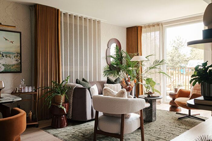 3 Bedroom Flat For Sale In Quay Walk, Wembley, HA0