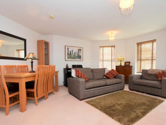 2 Bedroom Flat To Rent In Magnus Court, Derby, Derbyshire, DE21