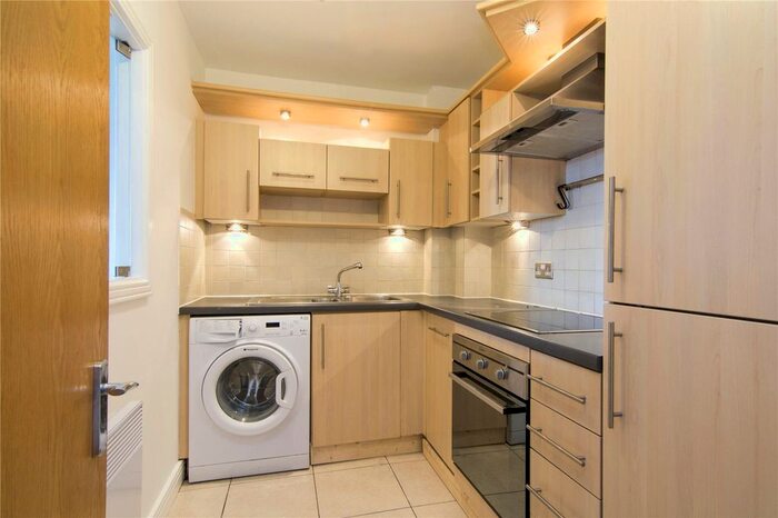 2 Bedroom Flat To Rent In Central House, - High Street, London, E15