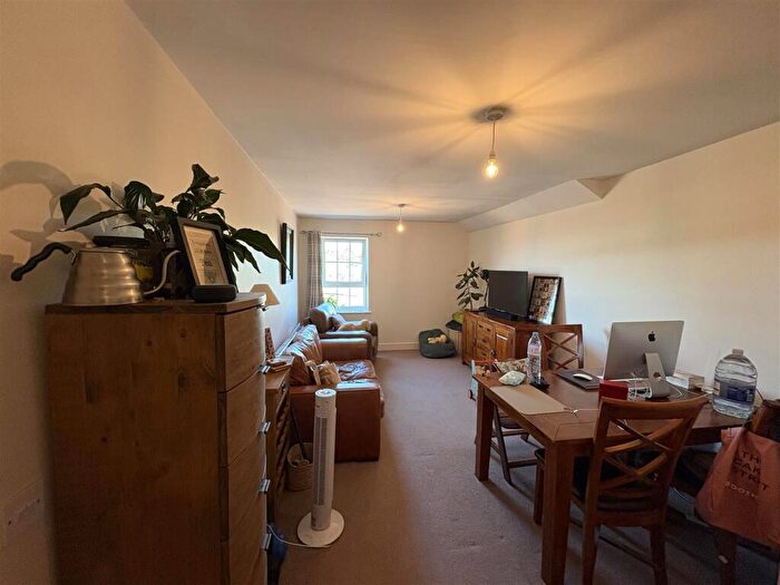 2 Bedroom Apartment To Rent In Gladstone Mill, Warrington Street, Stalybridge, SK15