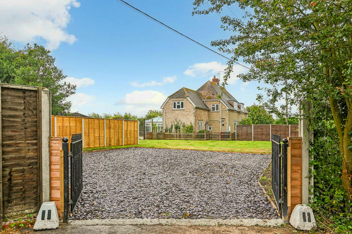 3 Bedroom Semi-Detached House For Sale In Cow Lane, Sidlesham, PO20