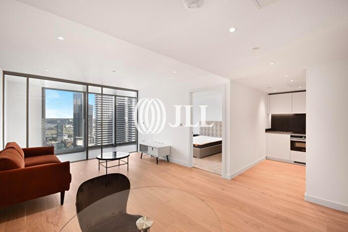 1 Bedroom Flat To Rent In Landmark Pinnacle, Marsh Wall, E14