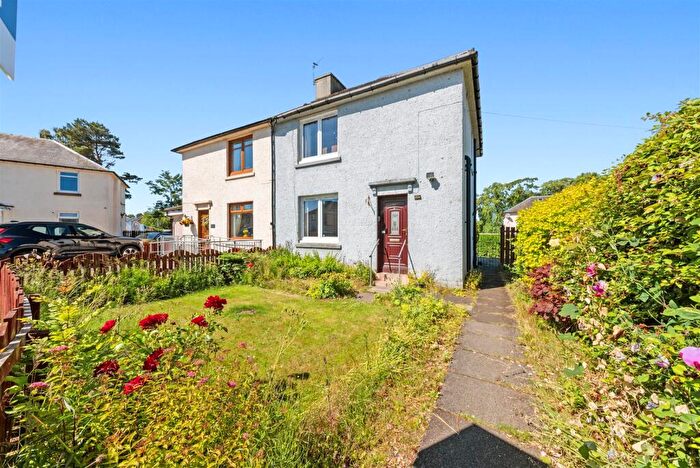3 Bedroom Semi-Detached House For Sale In Ivanhoe Crescent, Wishaw, ML2