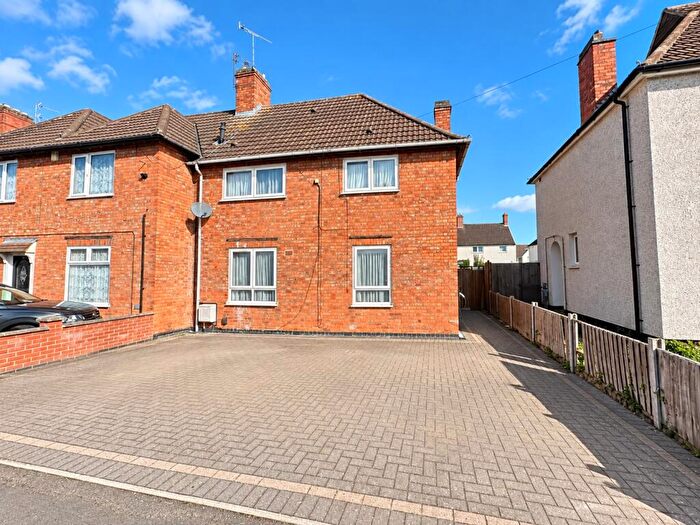 3 Bedroom End Of Terrace House For Sale In Bewicke Road, Braunstone, Leicester, LE3