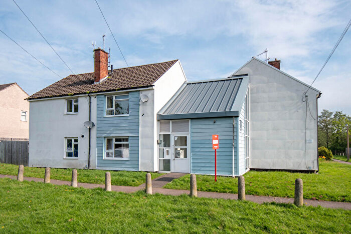 2 Bedroom Apartment To Rent In Charford Road, Bromsgrove, Worcestershire, B60