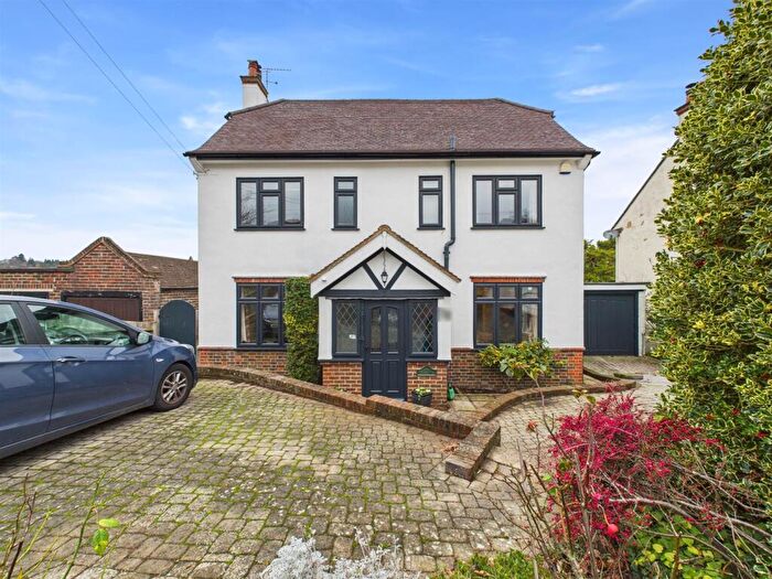 4 Bedroom Detached House For Sale In Fairdene Road, Coulsdon, CR5