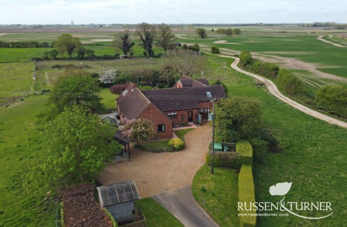 6 Bedroom Detached House For Sale In Marsh Road, North Wootton, PE30