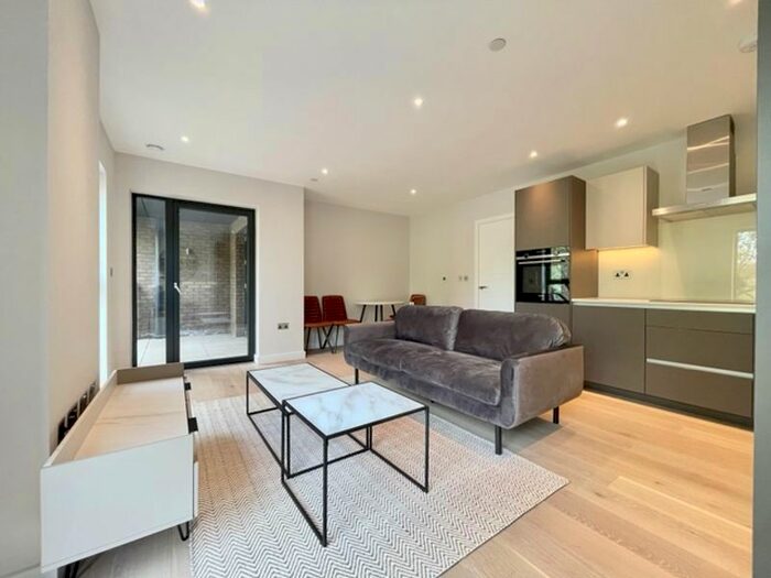 1 Bedroom Flat To Rent In Ufford Street, London, SE1