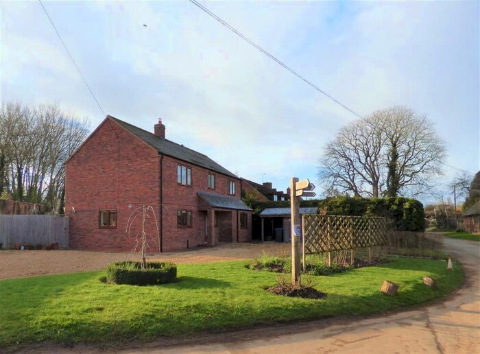 4 Bedroom Detached House To Rent In Weston On Avon, Stratford-upon-Avon, CV37