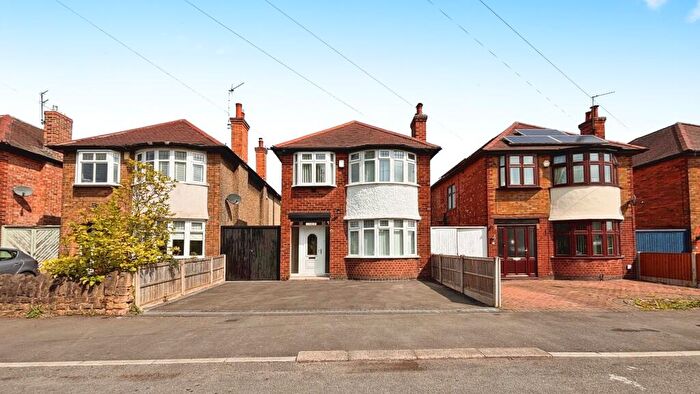 3 Bedroom Detached House To Rent In Runswick Drive, NG8