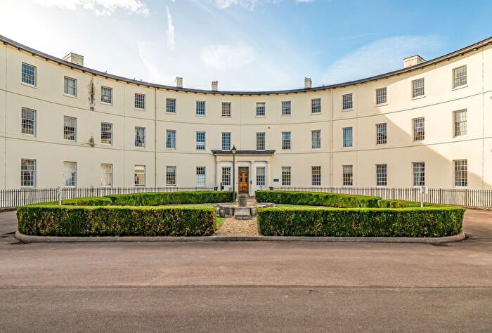 2 Bedroom Flat For Sale In The Crescent, Gloucester, Gloucestershire, GL1