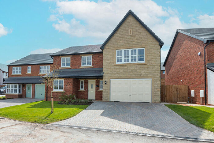 5 Bedroom Detached House For Sale In Quakers Walk, Kirkham, PR4