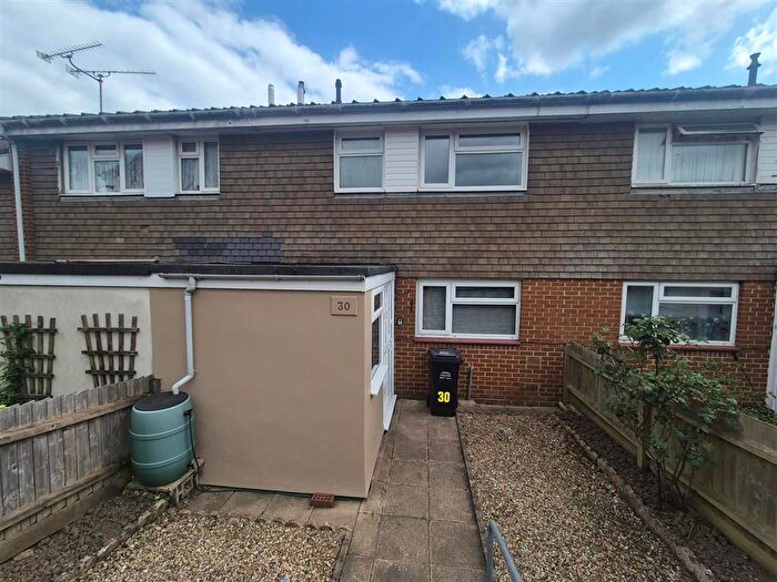 3 Bedroom Property To Rent In Melrose Road, Yeovil, BA21