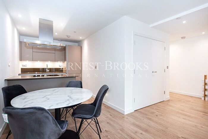1 Bedroom Flat To Rent In Stratosphere Tower, Great Eastern Road, Stratford, E15