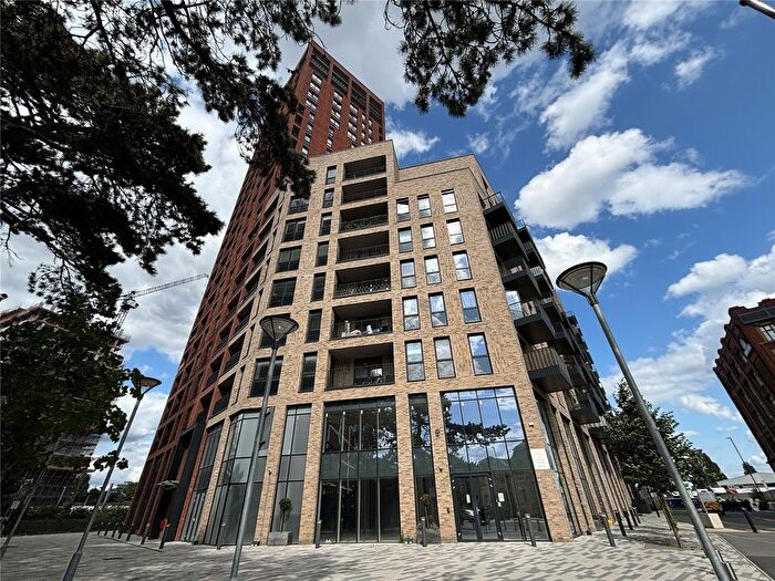 1 Bedroom Flat To Rent In Healum Avenue, Southall, Greater London, UB2