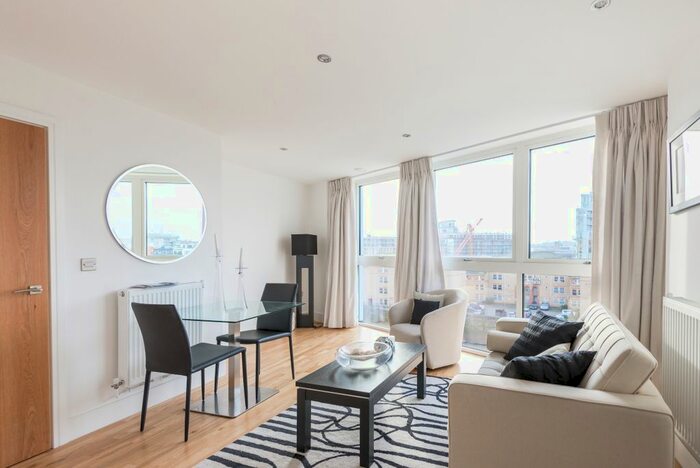 1 Bedroom Flat To Rent In Dowells Street, Greenwich, SE10