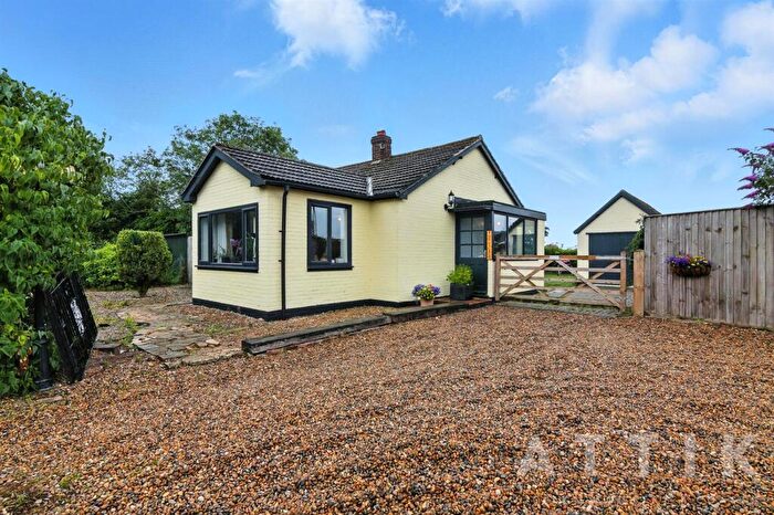 2 Bedroom Detached Bungalow For Sale In Walpole Lane, Walpole, IP19