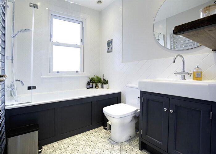 3 Bedroom End Of Terrace House For Sale In Alder Road, East Sheen, London, SW14