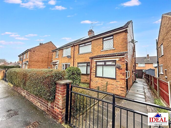 3 Bedroom Semi Detached House For Sale In Glebe Road, Campsall, DN6